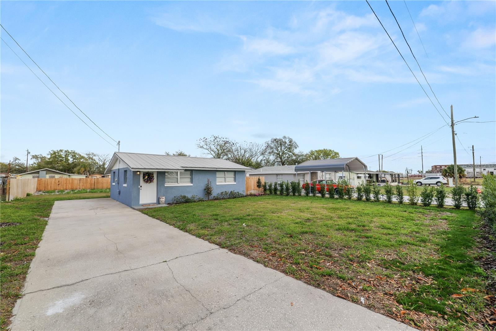 Residential in WAVERLY 2