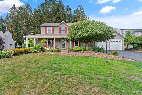 121 Nicks Way, Syracuse, NY, 13209-1165 | Card Image