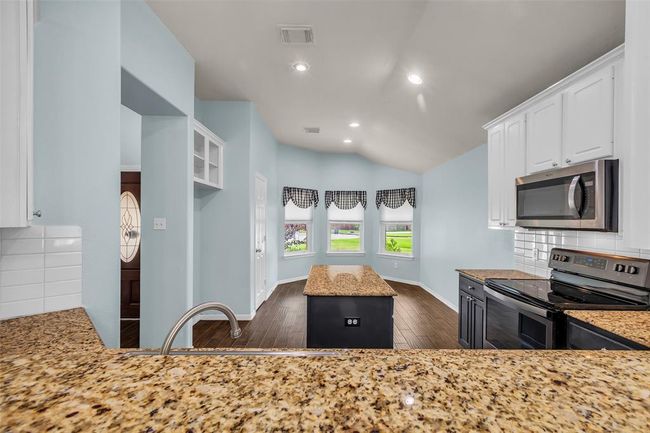 16110 Sealander Ct, House other with 3 bedrooms, 2 bathrooms and 2 parking in Crosby TX | Image 15