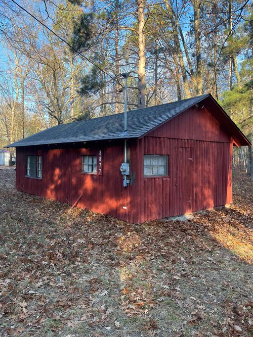 8877 E Gillow Rd, Merritt, MI, 49667-9733 | Card Image