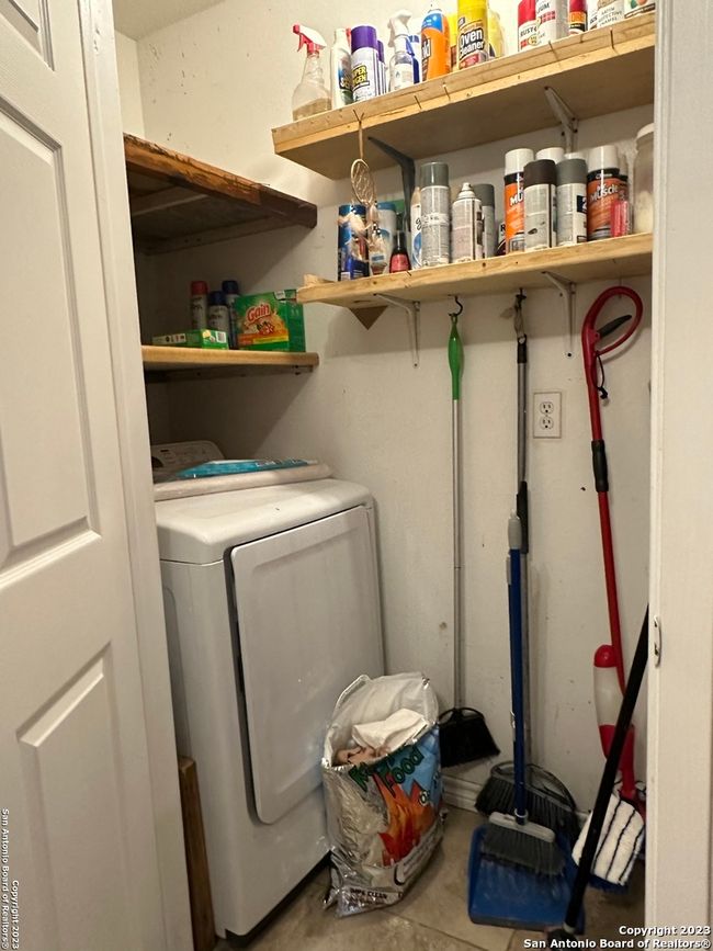429 Wingate St, House other with 2 bedrooms, 2 bathrooms and null parking in La Pryor TX | Image 9