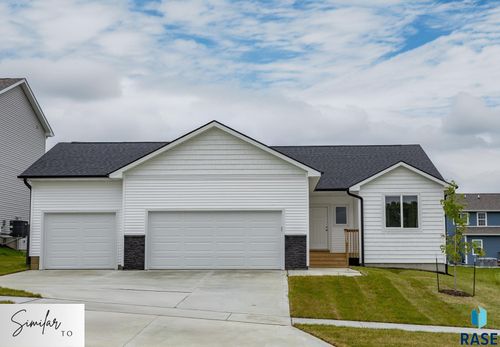 5701 W Cushman St Street, Sioux Falls, SD, 57107 | Card Image