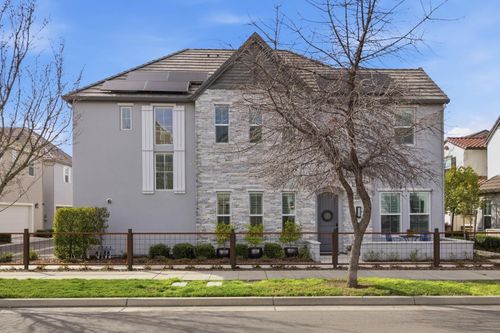 3304 Crocker Dr, Sacramento, CA, 95818-3965 | Card Image