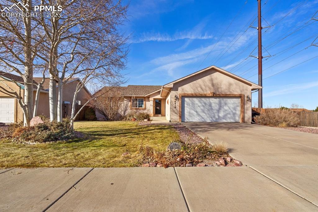 Holland Ln, Pueblo, CO 81008