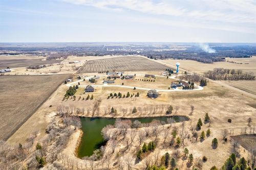 1647 365th Ave, Estherville, IA, 51334-7412 | Card Image