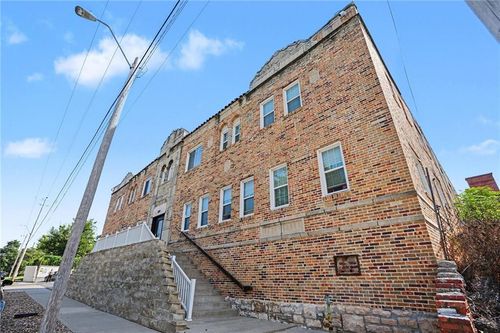 3035 Harrison St, Kansas City, MO, 64109-1468 | Card Image