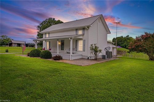 1824 Binkley Rd, East Bend, NC, 27018-8326 | Card Image