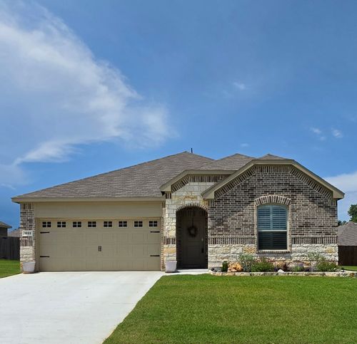 1333 Almond Rd, Azle, TX, 76020-3377 | Card Image
