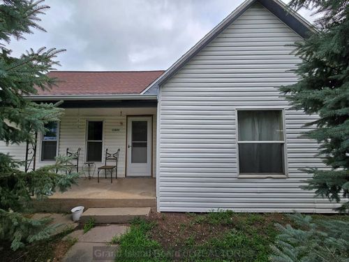 11802 W Davis St, Roseland, NE, 68973-1784 | Card Image