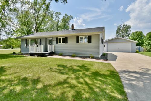 101 Poplar Ave, Lowry, MN, 56349-9701 | Card Image