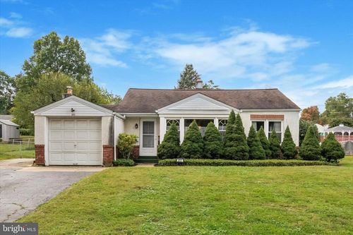 810 Renel Rd, PLYMOUTH MEETING, PA, 19462-2414 | Card Image