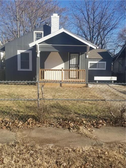 7403 Montgall Ave, Kansas City, MO, 64132-1817 | Card Image