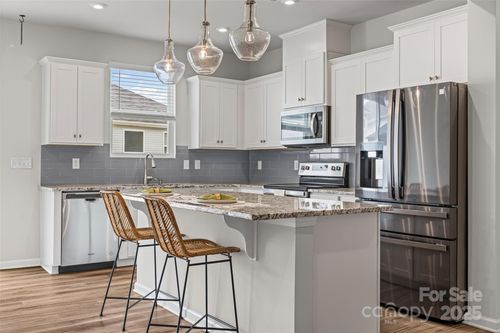 15626 Little Bluestem St, Charlotte, NC, 28278-8589 | Card Image
