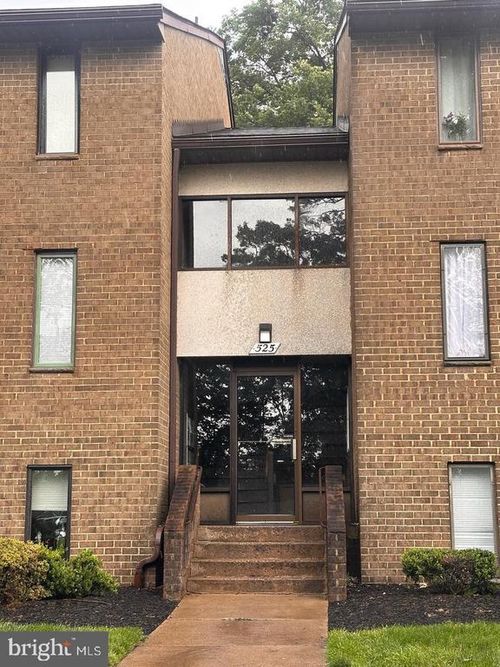 202-525 Florida Ave, HERNDON, VA, 20170-4920 | Card Image