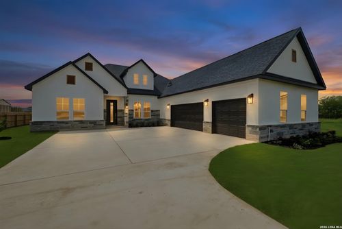 305 Venado Oaks, Castroville, TX, 78009-2368 | Card Image