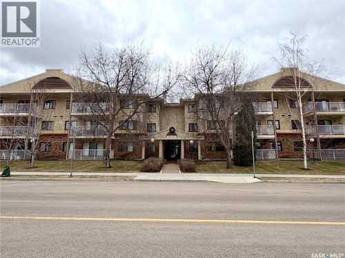 105-1442 102nd St, North Battleford, SK, S9A1G7 | Card Image