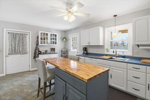 83 Kirby Lane, Williston, VT, 05495 | Card Image