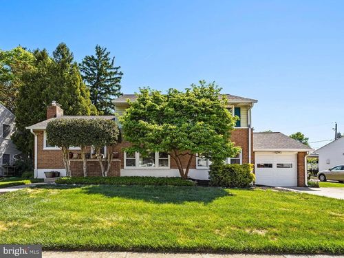 2115 Suburban Greens Dr, LUTHERVILLE TIMONIUM, MD, 21093-3327 | Card Image