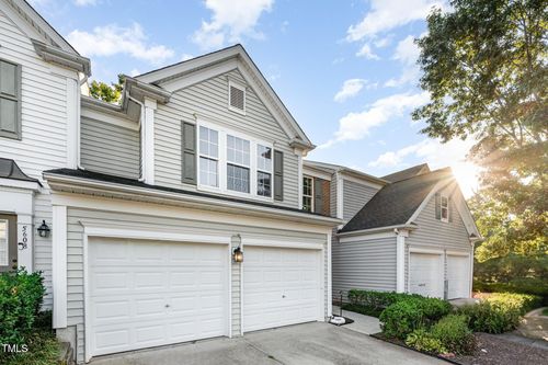 5606 Berry Creek Cir, Raleigh, NC, 27613-1467 | Card Image