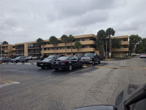 116w-8415 Sw 107th Ave, Miami, FL, 33173-4371 | Card Image