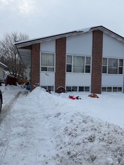 751 Glengarry Blvd, Cornwall, ON, K6H6E6 | Card Image