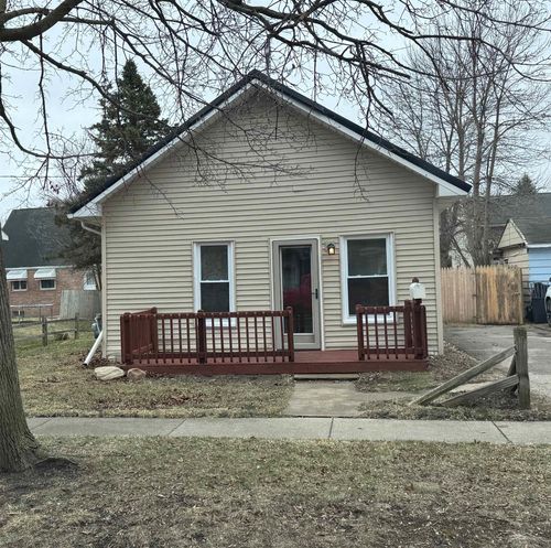 1904 James St, Essexville, MI, 48732-1415 | Card Image