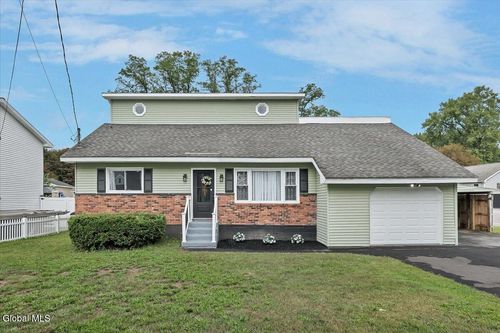 143 Ray Ave, Schenectady, NY, 12304-1431 | Card Image