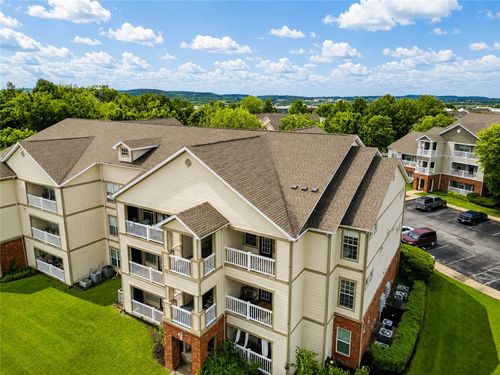 302-4254 Ne Meadow Creek, Fayetteville, AR, 72703 | Card Image