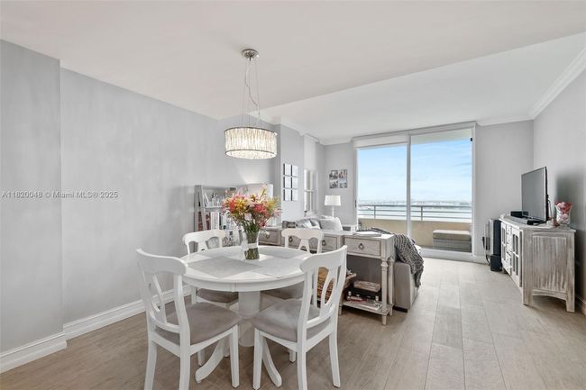 APT-1006 - 888 Brickell Key Dr, Condo with 1 bedrooms, 2 bathrooms and null parking in Miami FL | Image 7