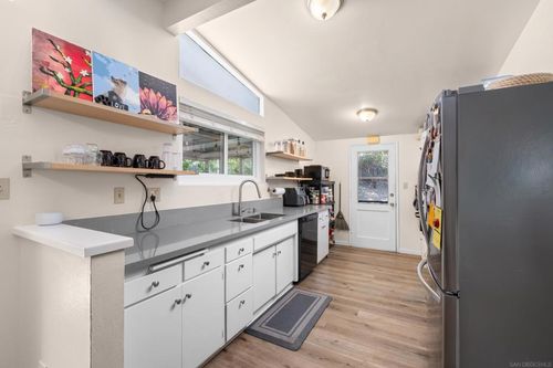 12934 Slack St, Poway, CA, 92064-5627 | Card Image