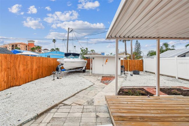 13320 2 Nd St E, Home with 2 bedrooms, 2 bathrooms and null parking in Madeira Beach FL | Image 31