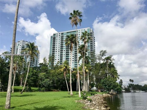 2503-1861 Nw South River Dr, Miami, FL, 33125-2700 | Card Image