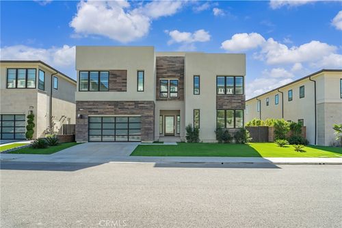 11740 N Hillsborough, Porter Ranch, CA, 91326 | Card Image