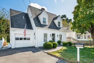 18 Catalpa Terrace, House other with 3 bedrooms, 1 bathrooms and 2 parking in Darien CT | Image 3