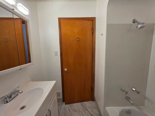 3804 Harvey Ave, Berwyn, IL, 60402-4010 | Card Image