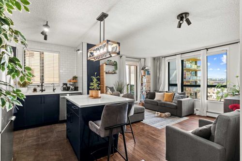 717-1111 6 Ave Sw, Calgary, AB, T2P5M5 | Card Image