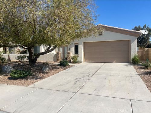 74064 Chinook Cir, Palm Desert, CA, 92211-2076 | Card Image