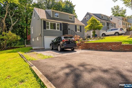 44 Sunnyside Rd, West Orange, NJ, 07052-2032 | Card Image