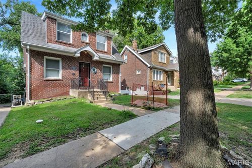 7724 Gissler Ave, Saint Louis, MO, 63117-1523 | Card Image