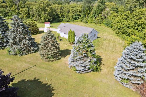 939 N Black Rd, Trufant, MI, 49347-9782 | Card Image