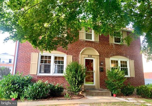 216 Wickford Rd, HAVERTOWN, PA, 19083-4741 | Card Image