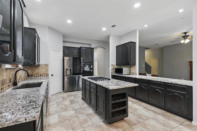 Spacious Updated Kitchen | Image 14