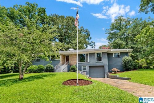 2031 Longview Dr, HUEYTOWN, AL, 35023-2952 | Card Image
