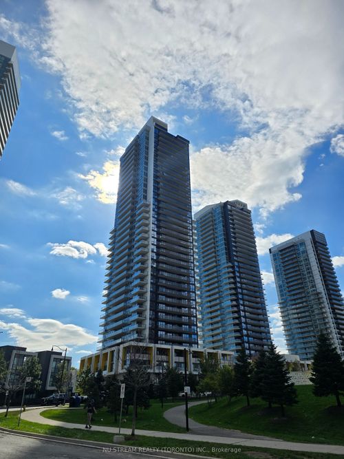 810-95 Mcmahon Dr, North York, ON, M2K0H2 | Card Image