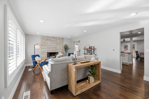 6712 S 1530 E, Cottonwood Heights, UT, 84121-2732 | Card Image