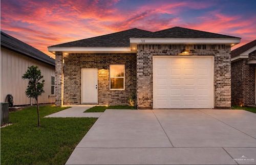 708 W 25th St, Mission, TX, 78574-2523 | Card Image