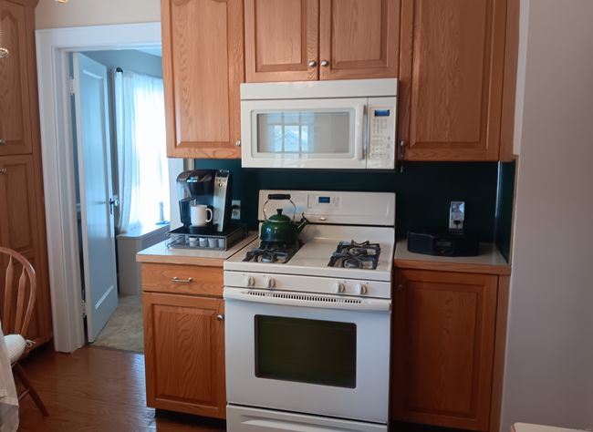 58 Southwick Ave, House other with 3 bedrooms, 1 bathrooms and null parking in Waterbury CT | Image 5