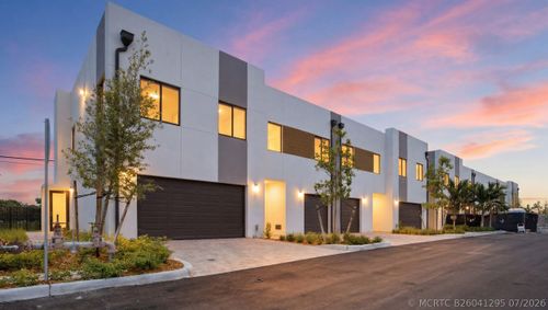 1542 Nw 1st Avenue, Pompano Beach, FL, 33060 | Card Image
