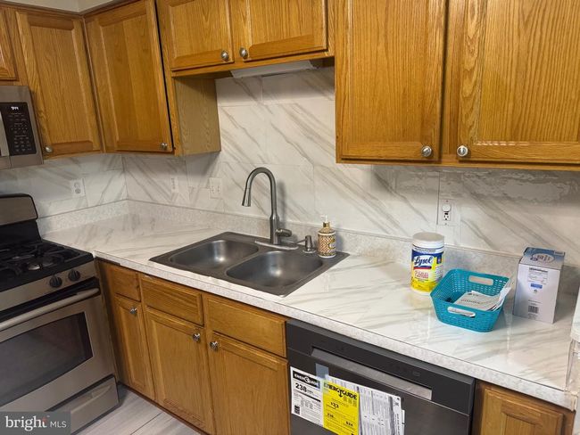12744 Silvia Loop, Townhouse with 3 bedrooms, 3 bathrooms and null parking in WOODBRIDGE VA | Image 11