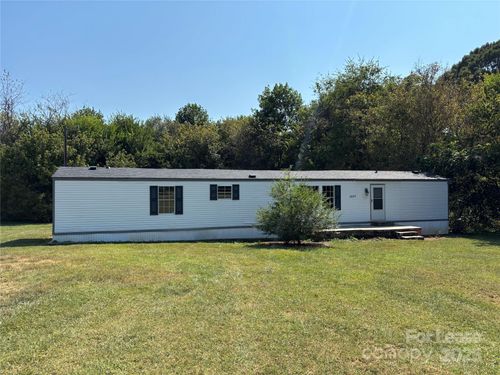 1077 Bexley Ln, Lincolnton, NC, 28092-5300 | Card Image